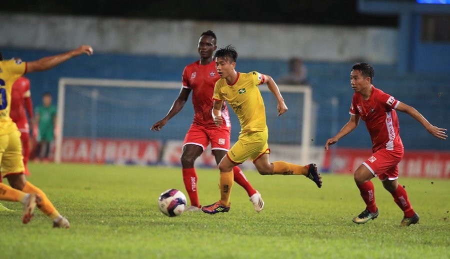 nhan-dinh-soi-keo-hai-phong-vs-slna-luc-17h00-ngay-13-11-2022