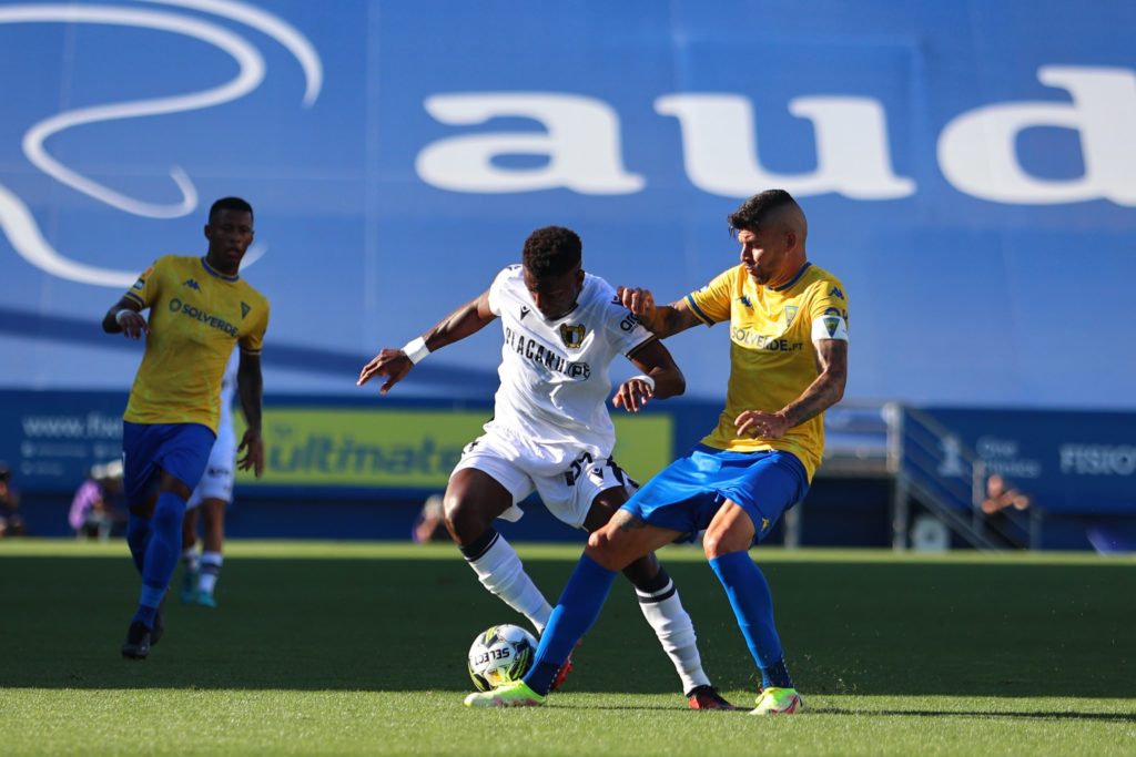 soi-keo-nhan-dinh-estoril-vs-famalicao-luc-03h00-ngay-16-12-2022
