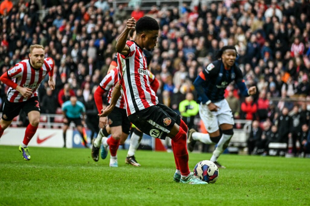 soi-keo-nhan-dinh-luton-vs-sunderland-luc-00h00-ngay-17-05-2023