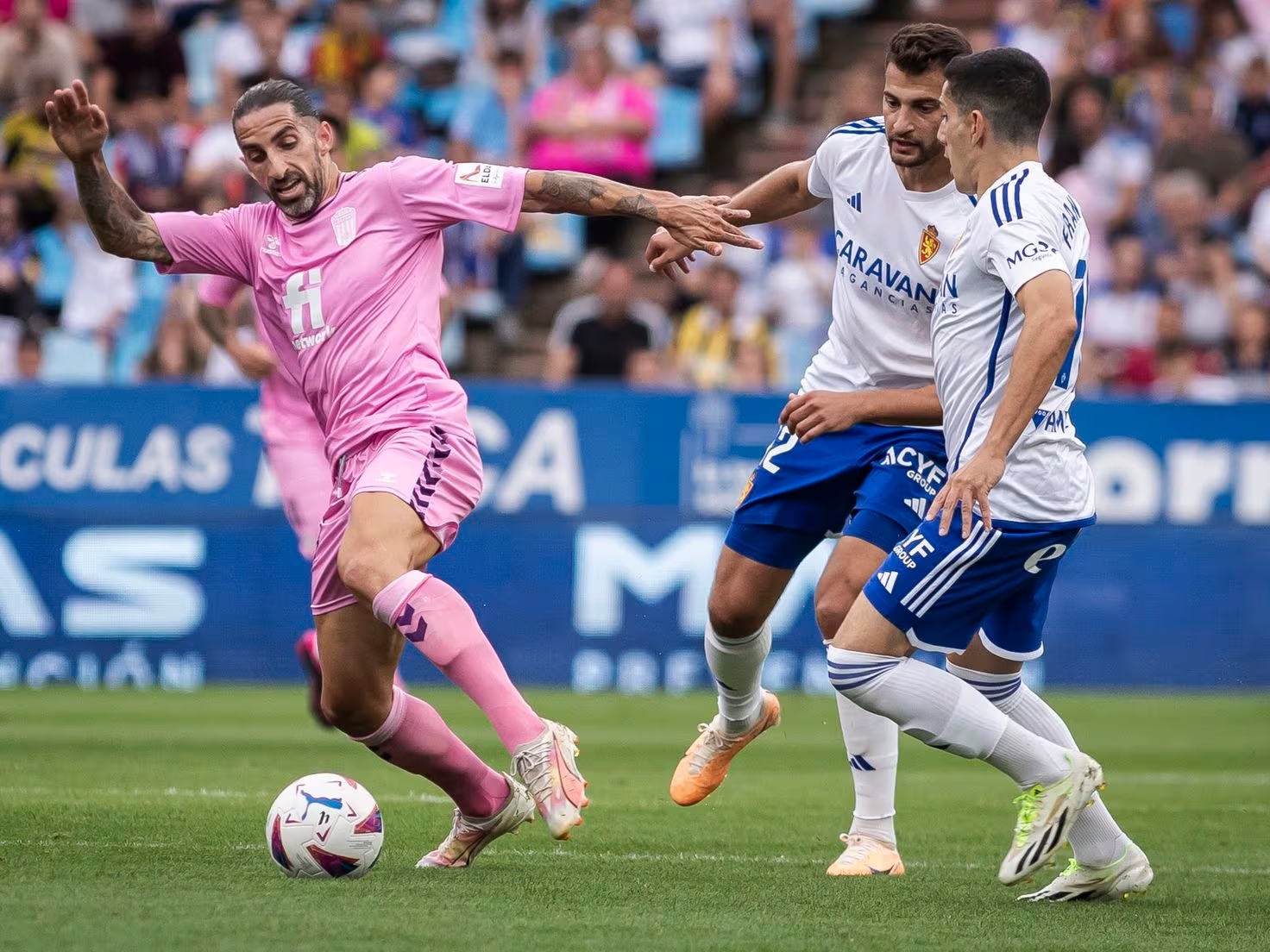 Soi kèo Eldense vs Zaragoza ngày 16/1