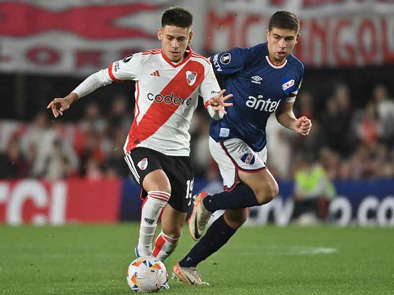 Soi kèo Nacional vs River Plate