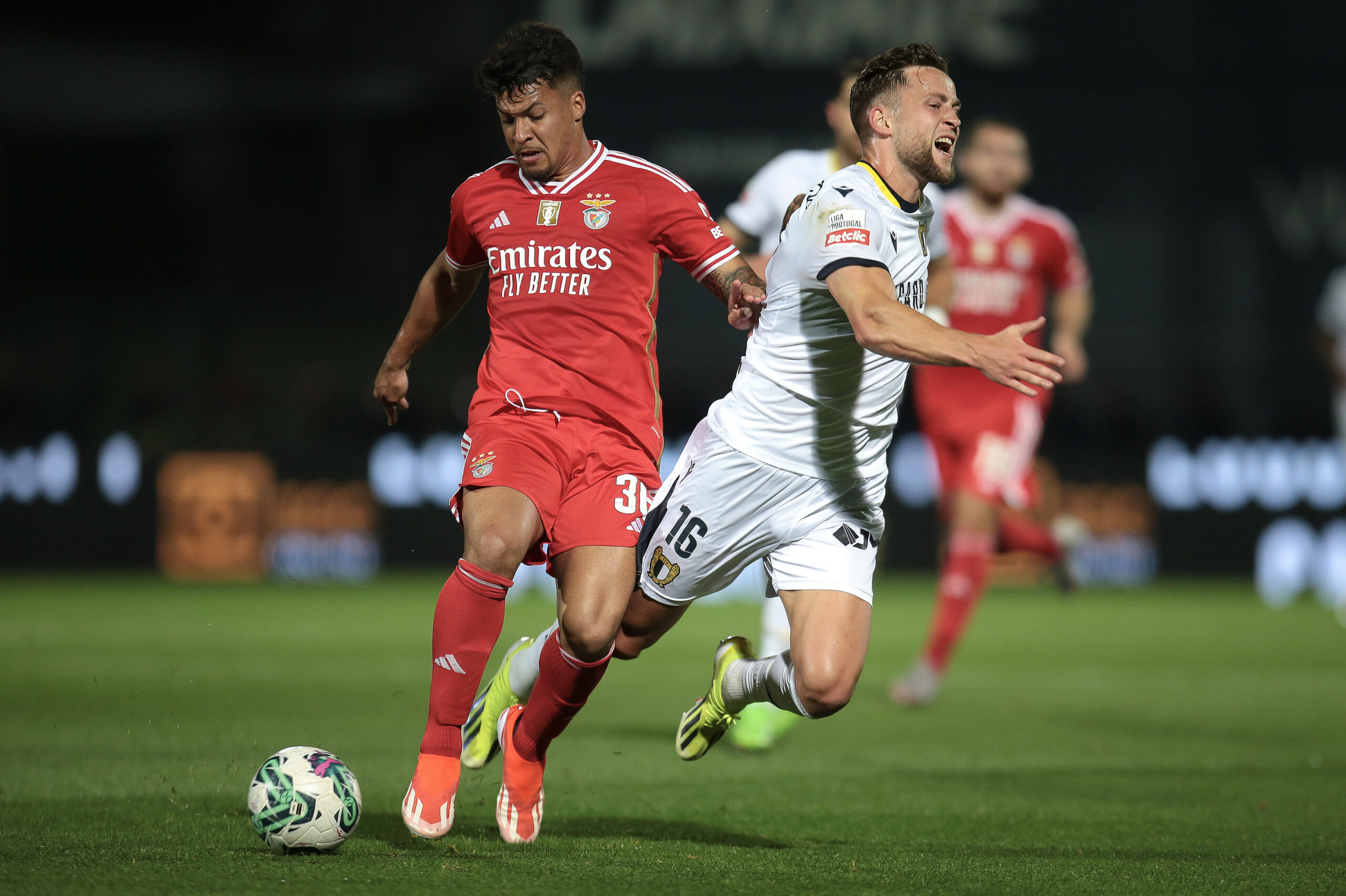 Nhận định soi kèo Famalicao vs Benfica vào 00h00 ngày 12/8/2024