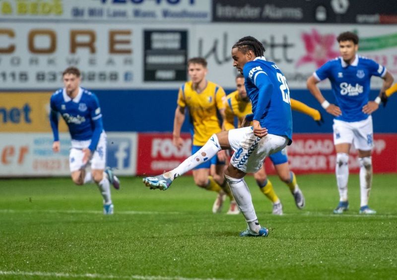 soi-keo-everton-vs-mansfield-ngay-28-8