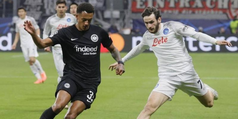 nhan-dinh-napoli-vs-frankfurt-ngay-05-11