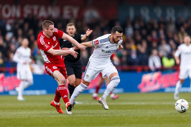 nhan-dinh-nottingham-vs-leeds-ngay-09-11