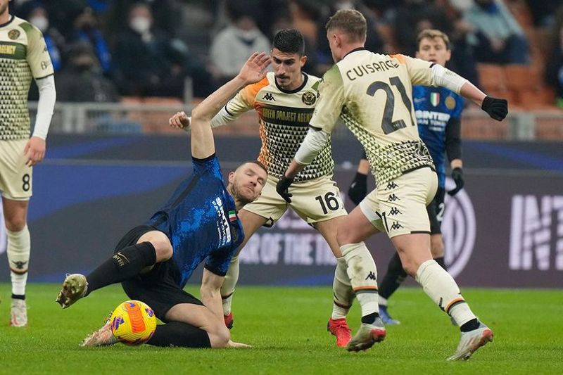 soi-keo-inter-milan-vs-venezia-ngay-04-12