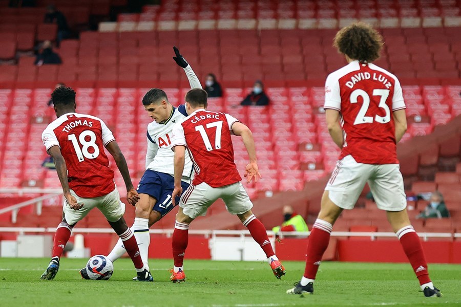 giai-ma-ky-thuat-rabona-nghe-thuat-vat-cheo-chan-dinh-cao